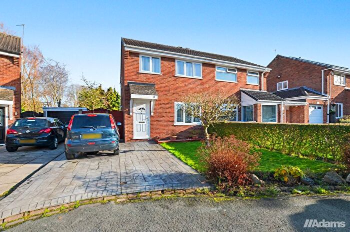 3 Bedroom Semi-Detached House For Sale In Mallard Close, Runcorn, WA7