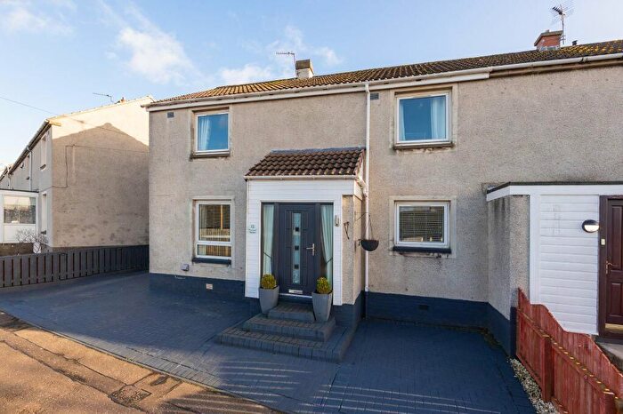 4 Bedroom Semi-Detached House To Rent In Barleyknowe Gardens, Gorebridge, Midlothian, EH23