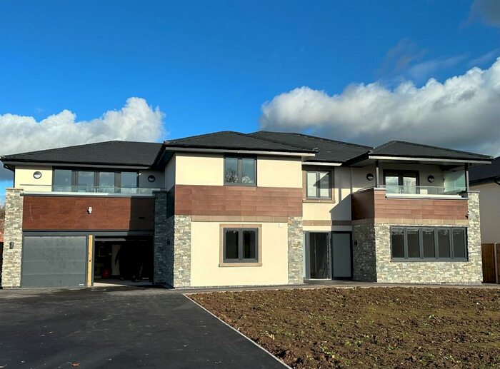 5 Bedroom Detached House For Sale In Hazel Lane, Walsall, WS6