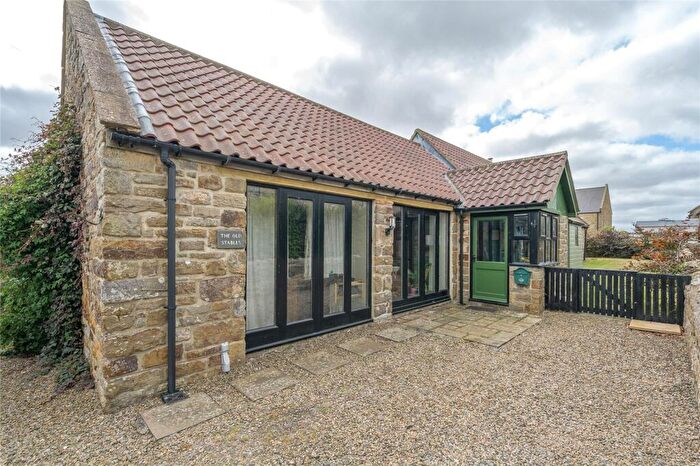 3 Bedroom Barn Conversion For Sale In Old Stable, Hartlaw, NE65