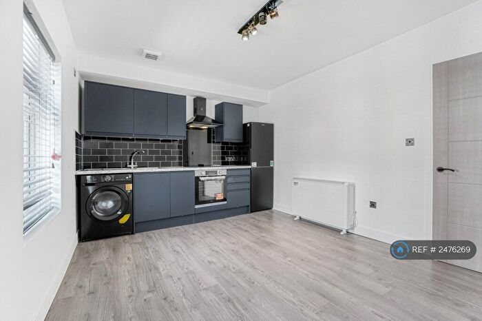 2 Bedroom Flat To Rent In Mill Road, Wellingborough, NN8