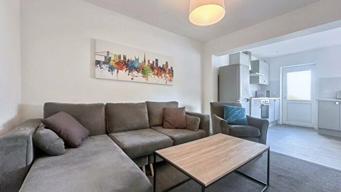 4 Bedroom House To Rent In Warren Road, Bristol, BS34