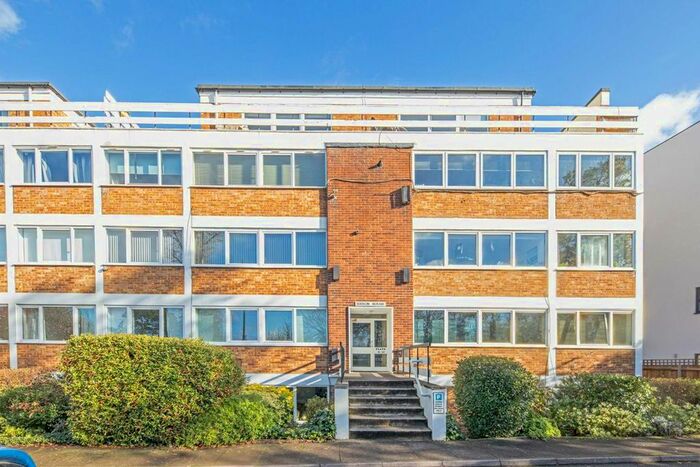 2 Bedroom Flat To Rent In Church Grove, Hampton Wick, Kingston Upon Thames, KT1