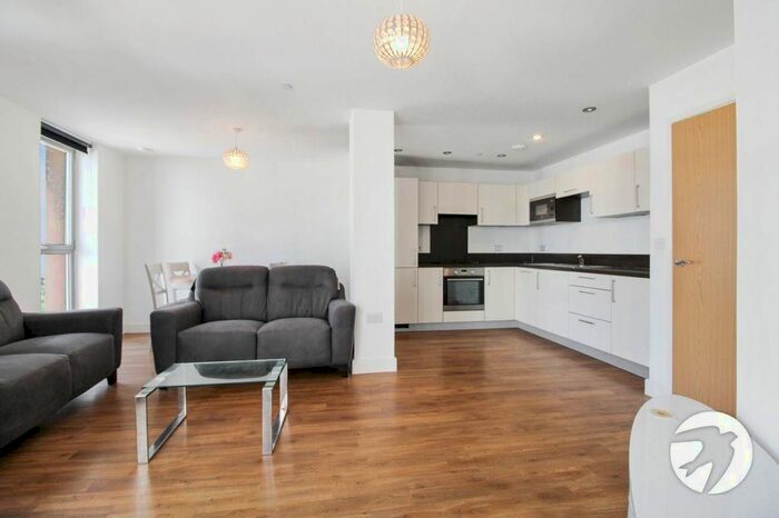 2 Bedroom Flat To Rent In Cornmill Lane, London, SE13