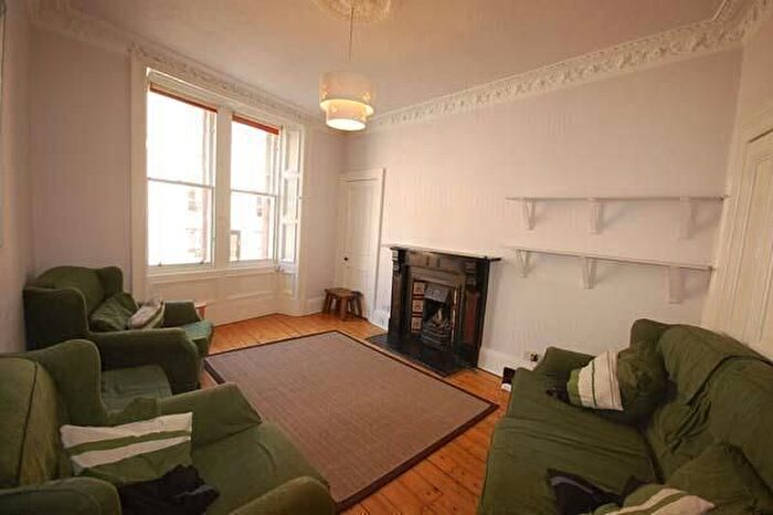1 Bedroom Flat To Rent In St. Stephen Street, New Town, Edinburgh, EH3