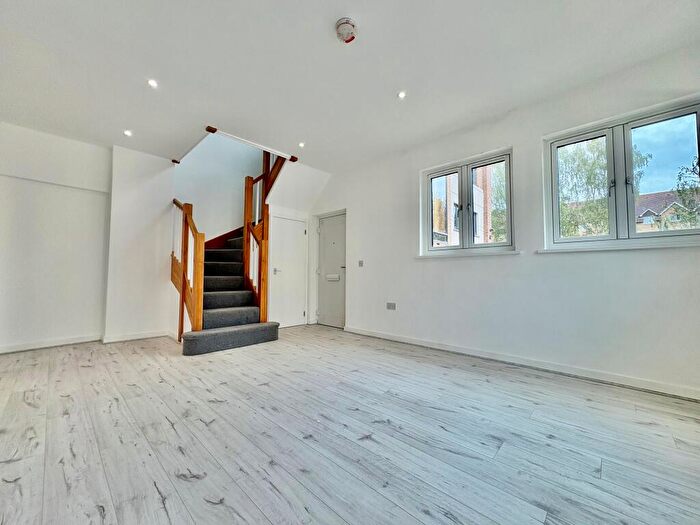 3 Bedroom Apartment To Rent In Crane Mead, Ware, SG12