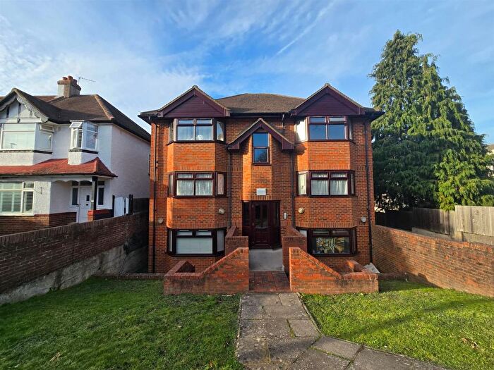 1 Bedroom Flat To Rent In Purley Park Road, Purley, CR8