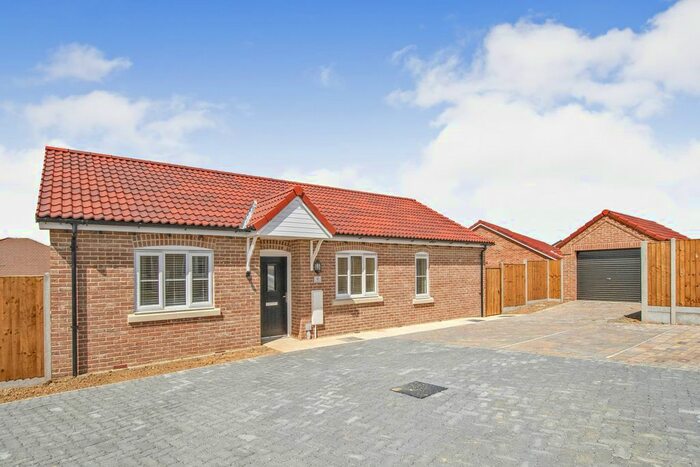 3 Bedroom Bungalow To Rent In Ash Drive, Martham, Great Yarmouth, NR29