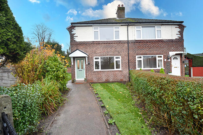 2 Bedroom Semi Detached House For Sale In Lawence Road, Flixton, M41