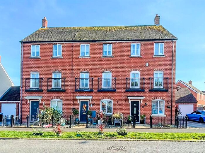 3 Bedroom Property For Sale In Kent Avenue, West Wick, BS24