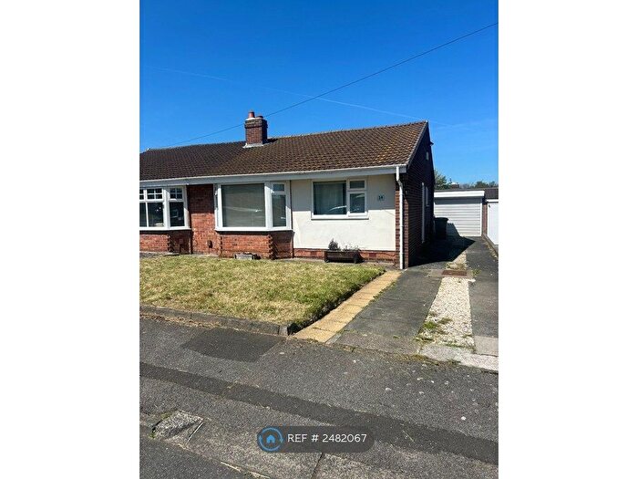 2 Bedroom Semi-Detached House To Rent In Chalfont Grove, Sunderland, SR4