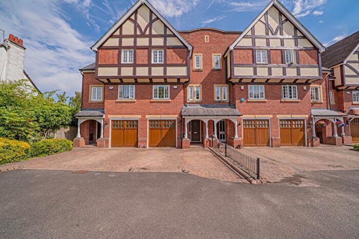 4 Bedroom Terraced House For Sale In Gannaway, Knowle, B93