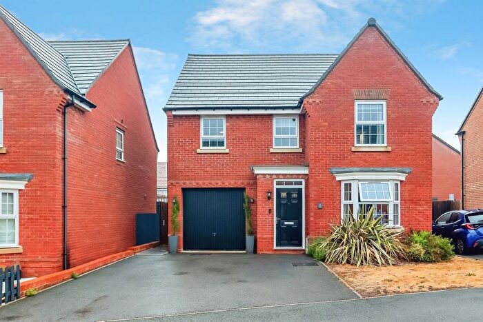4 Bedroom Detached House For Sale In Siskin Road, Thrapston, Kettering, NN14
