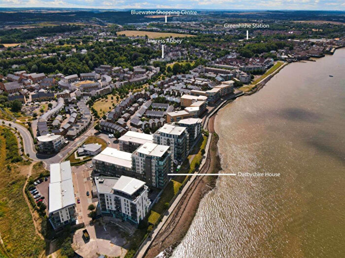 1 Bedroom Flat For Sale In Clovelly Place, Greenhithe, DA9