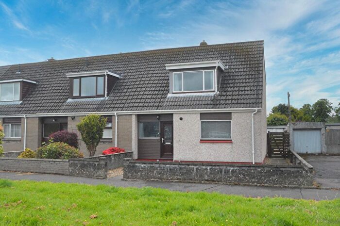 3 Bedroom End Of Terrace House For Sale In Adam Crescent, Stenhousemuir, FK5