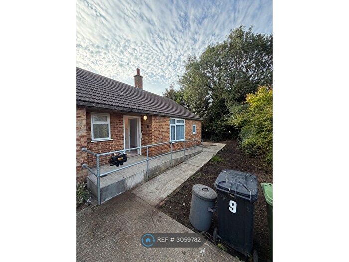 2 Bedroom Bungalow To Rent In St Peters Road, Wisbech, PE14