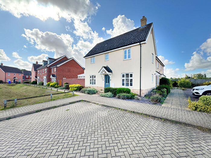 3 Bedroom End Of Terrace House For Sale In Spearmint Way, Red Lodge, Bury St. Edmunds, Suffolk, IP28