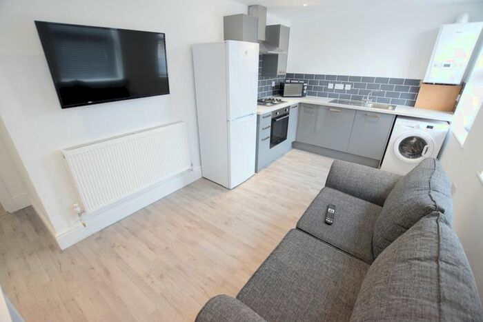 1 Bedroom Flat To Rent In Smith Street, Lincoln, LN5