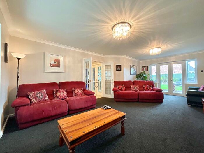 5 Bedroom Detached House For Sale In Haydn Jones Drive, Nantwich, CW5