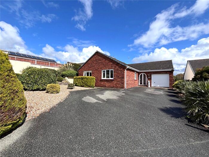 3 Bedroom Bungalow For Sale In Hampshire Drive, Pembroke Dock, Pembrokeshire, SA72