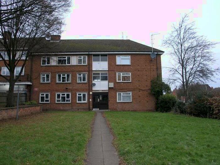 2 Bedroom Property To Rent In Kingsway, Stourbridge, DY8