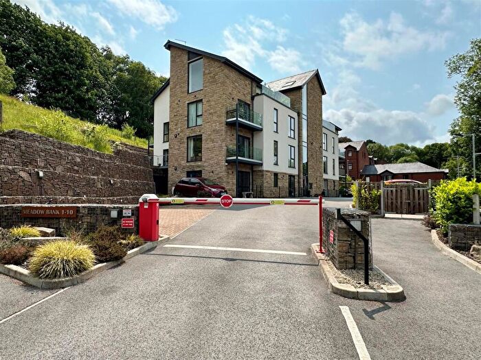 2 Bedroom Apartment For Sale In Co-Operative Street, Disley, Stockport, SK12