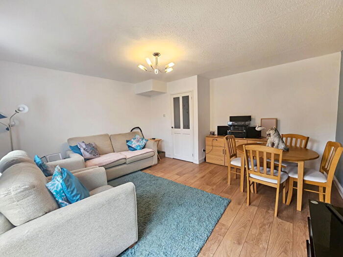 3 Bedroom Terraced House For Sale In Cambridge Avenue, Winsford, CW7