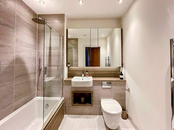 1 Bedroom Flat For Sale In Masters Court, Lyon Road, Harrow, HA1