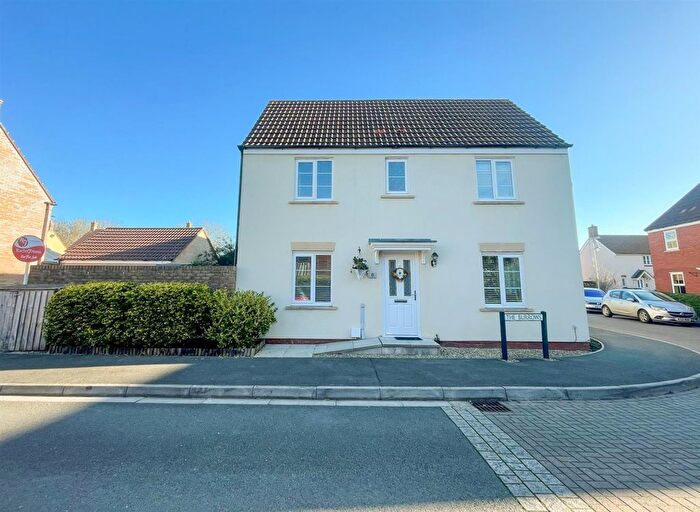 3 Bedroom Property For Sale In The Burrows, St. Georges, Weston-Super-Mare, BS22