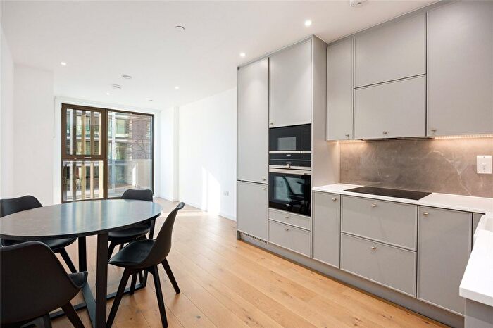 1 Bedroom Flat To Rent In Upper Richmond Road, London, SW15