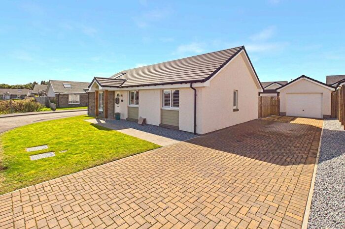 3 Bedroom Detached Bungalow For Sale In Jamieson Way, Alyth, Blairgowrie, PH11