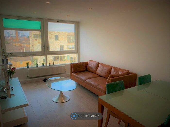 2 Bedroom Flat To Rent In Pelican House, London, SE15