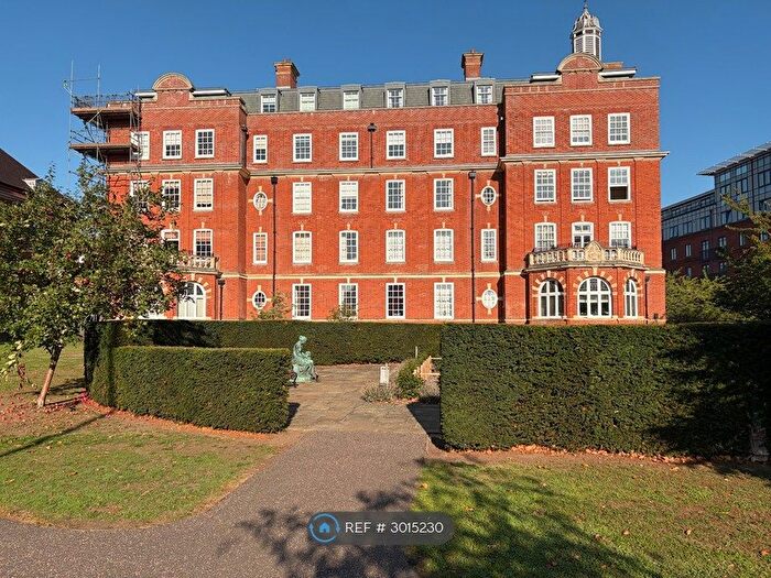 2 Bedroom Flat To Rent In Thomas Wyatt Close, Norwich, NR2
