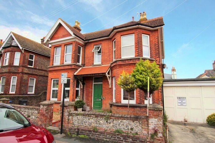 1 Bedroom Flat To Rent In Salisbury Road, Worthing, BN11