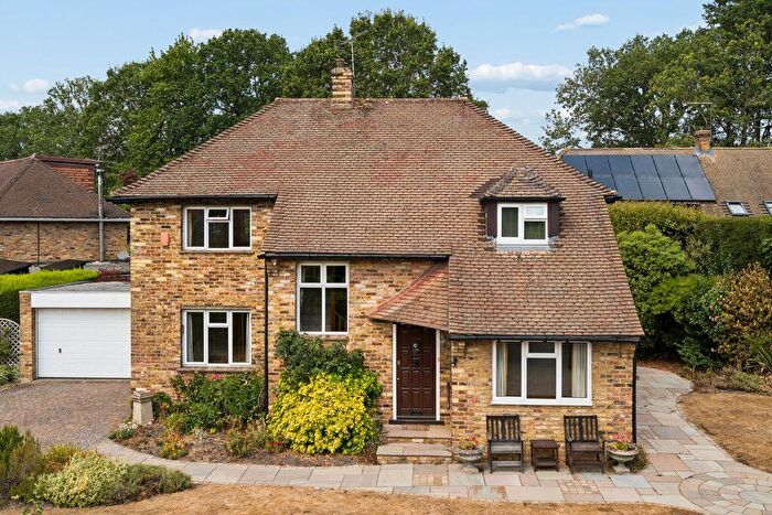 3 Bedroom Detached House To Rent In Rosewood Way, Farnham Common £pcm, SL2