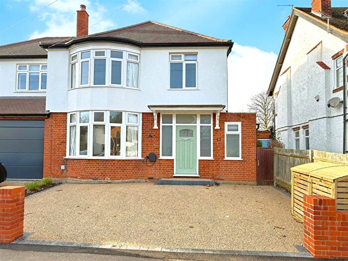 4 Bedroom Property To Rent In Shepherds Road, Watford, WD18