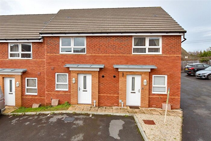 2 Bedroom Terraced House For Sale In Cromwell Avenue, East Cowes, Isle Of Wight, PO32