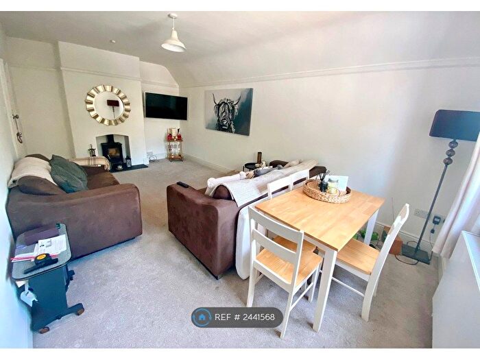 2 Bedroom Flat To Rent In Wells Road, Bristol, BS14