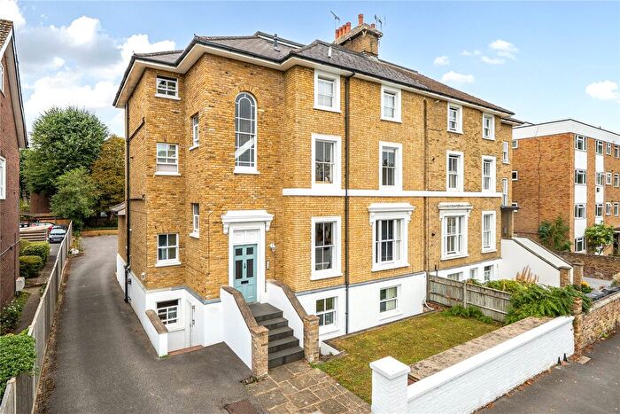 1 Bedroom Flat For Sale In Kingston Upon Thames, KT1