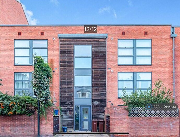 2 Bedroom Flat To Rent In Albion Road, London, N16