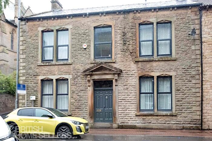 5 Bedroom End Of Terrace House For Sale In Burnley Road, Bacup, Lancashire, OL13