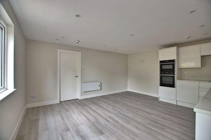 1 Bedroom Flat To Rent In Flat, Cherry Hinton Road, CB1