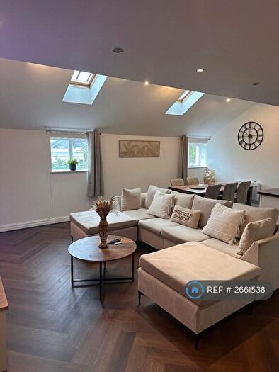 3 Bedroom Flat To Rent In Oak Terrace, Liverpool, L7