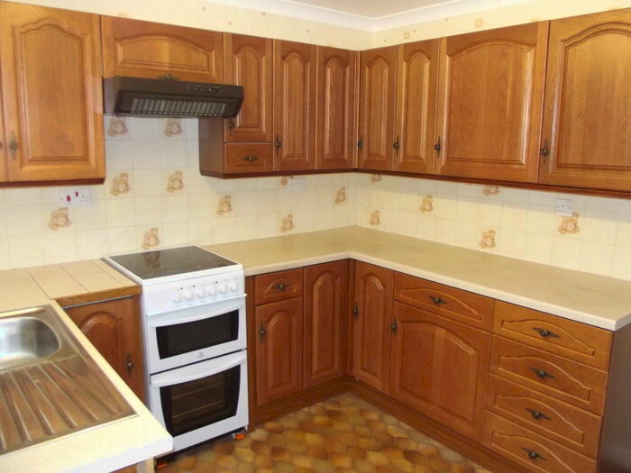 3 Bedroom Semi-Detached House To Rent In Family Home Dawlish, EX7