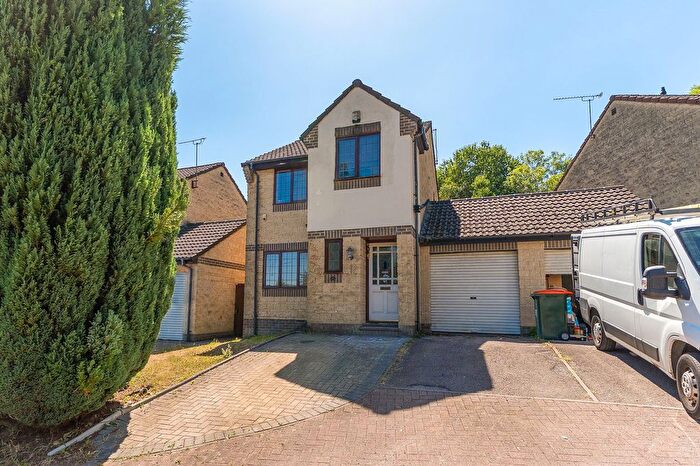 3 Bedroom Detached House For Sale In Lavender Way, Rogerstone, NP10