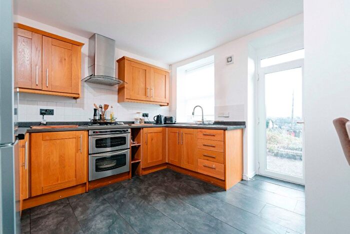 2 Bedroom Terraced House For Sale In Brynteg, Treharris, CF46