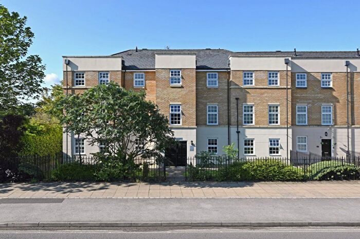 2 Bedroom Flat To Rent In Leeman Road, York, YO26