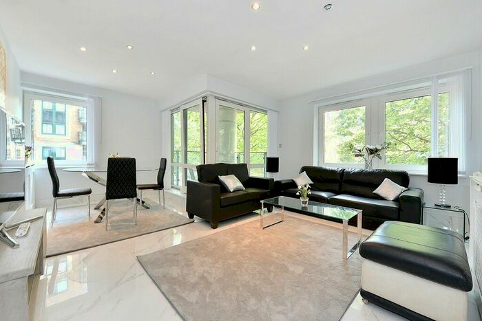 2 Bedroom Flat To Rent In Warren House, Kensington, W14