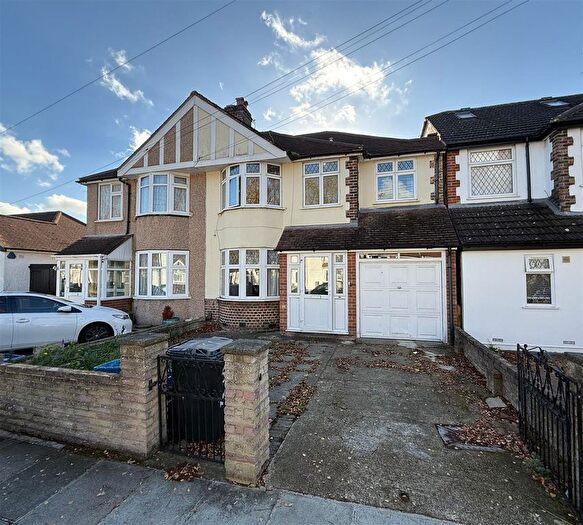4 Bedroom Terraced House To Rent In Waverley Avenue, Whitton, Twickenham, TW2