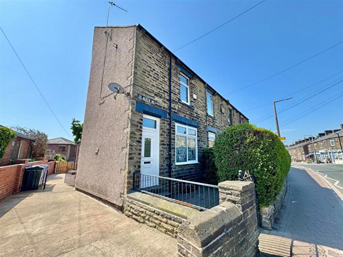 2 Bedroom End Of Terrace House To Rent In Blacker Road, Mapplewell Barnsley, S75